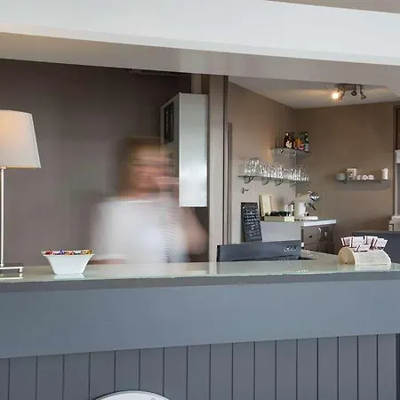 Contact Solana, Mendesfrance Hotel 3*
