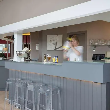 Contact Solana, Mendesfrance 3*