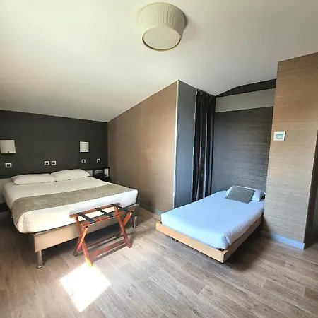 Contact Solana, Mendesfrance 3*