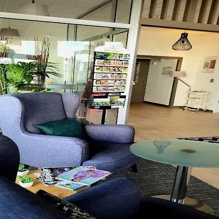 Contact Solana, Mendesfrance 3*