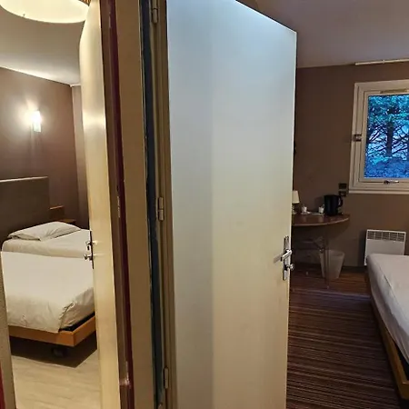 Contact Solana, Mendesfrance Hotel 3*