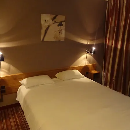 Contact Solana, Mendesfrance Niort