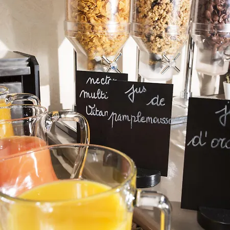 Contact Solana, Mendesfrance 3*