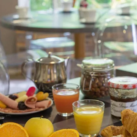 Contact Solana, Mendesfrance 3*