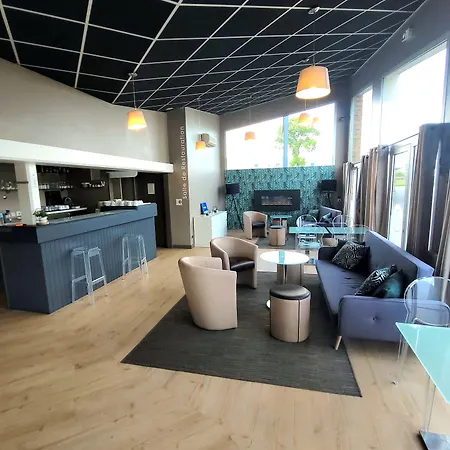 Contact Solana, Mendesfrance Hotel