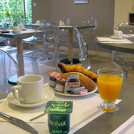 Hotel Contact Solana, Mendesfrance