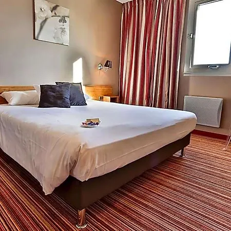 Contact Solana, Mendesfrance 3* Niort