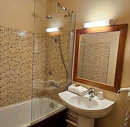 Contact Solana, Mendesfrance Hotel Niort