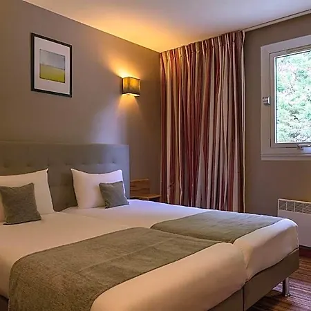 Hotel Contact Solana, Mendesfrance 3*