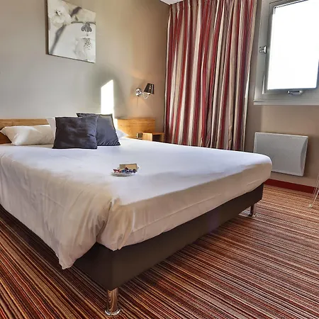 Contact Solana, Mendesfrance Hotel Niort