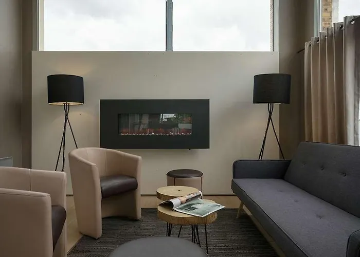 Contact Solana, Mendesfrance 3* Niort