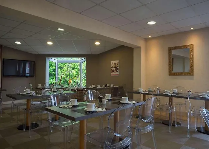 Contact Solana, Mendesfrance Hotel Niort