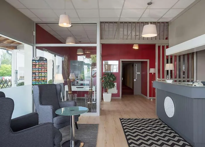 Contact Solana, Mendesfrance Hotel 3*