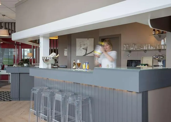 Contact Solana, Mendesfrance 3*