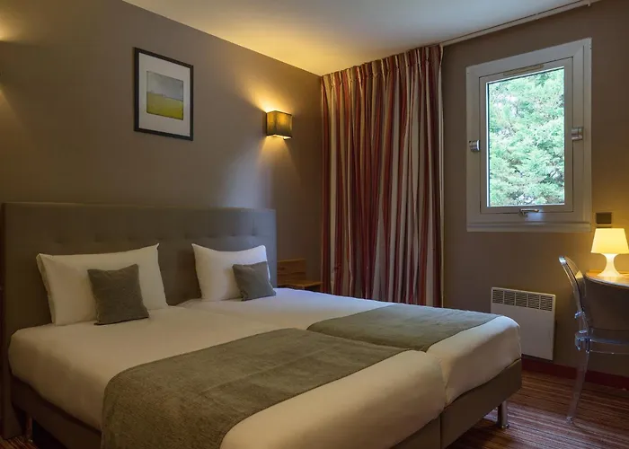 Contact Solana, Mendesfrance Niort