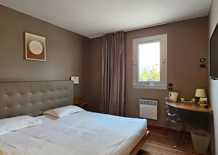 Contact Solana, Mendesfrance