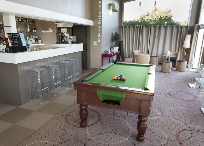 Contact Solana, Mendesfrance Hotel Niort