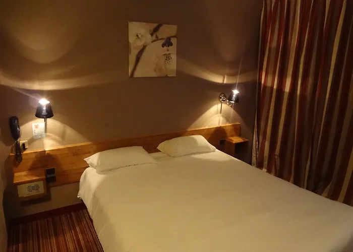 Contact Solana, Mendesfrance Niort