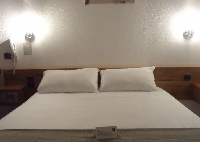 Contact Solana, Mendesfrance Hotel Niort