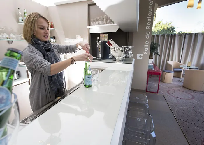 Contact Solana, Mendesfrance 3*